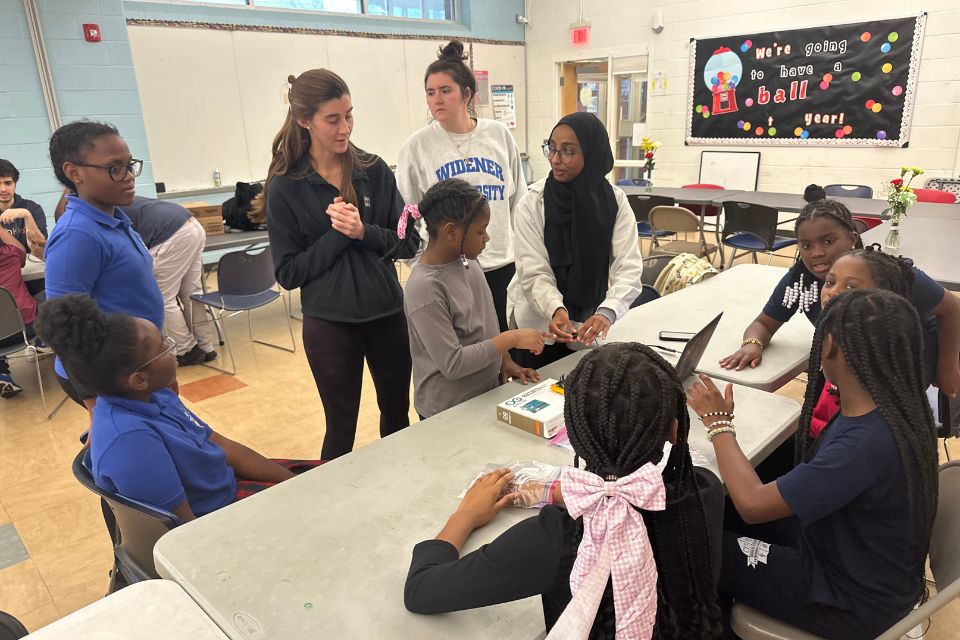 STEM Teaching Center Brings Community - Stem Teaching Center Bme Chester Students 960 X 640 