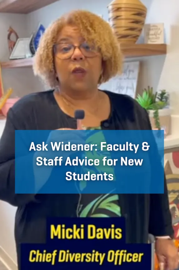 faculty and staff give advice to new students