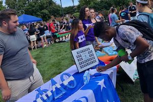 Club greek life 300x200